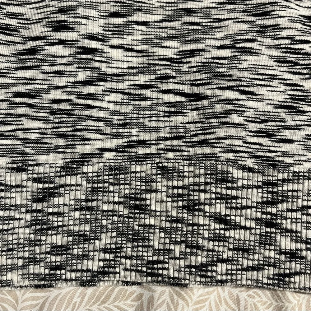Apt. 9 Women’s L Black & White Patterned 3/4 Sleeve  Mock Turtleneck Sweater